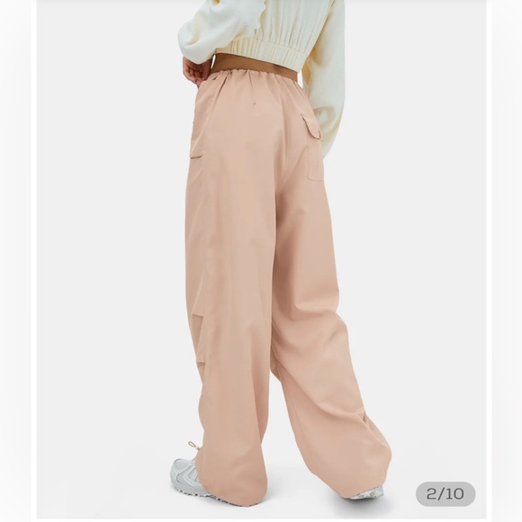 Halara Mid Rise Drawstring Multiple Pockets Casual Cargo Joggers Size Small - Picture 2 of 6